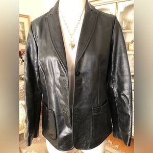 Gap excellent condition genuine leather black/2 button jacket size M